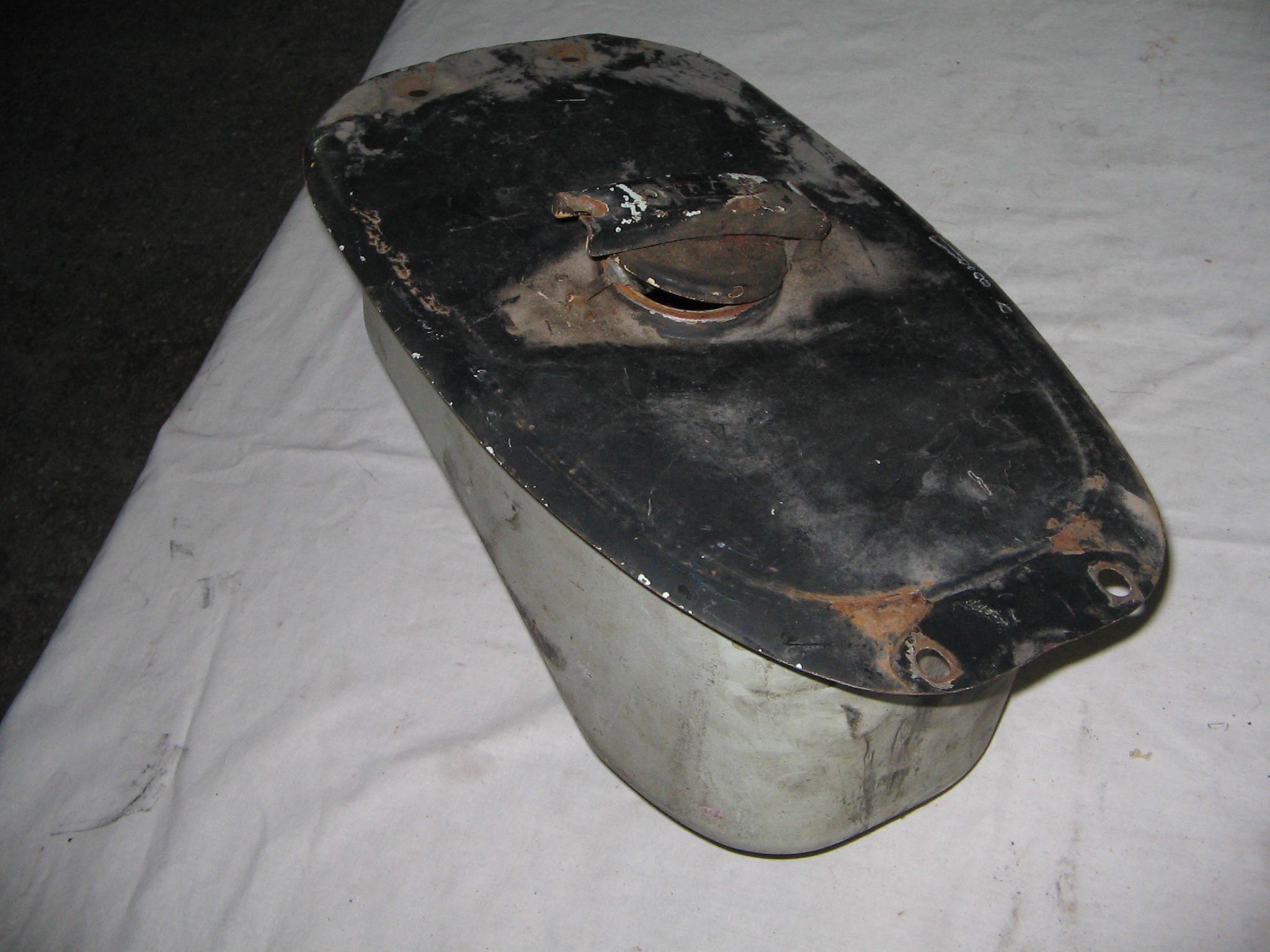SERBATOIO VESPA USATO N.1.050